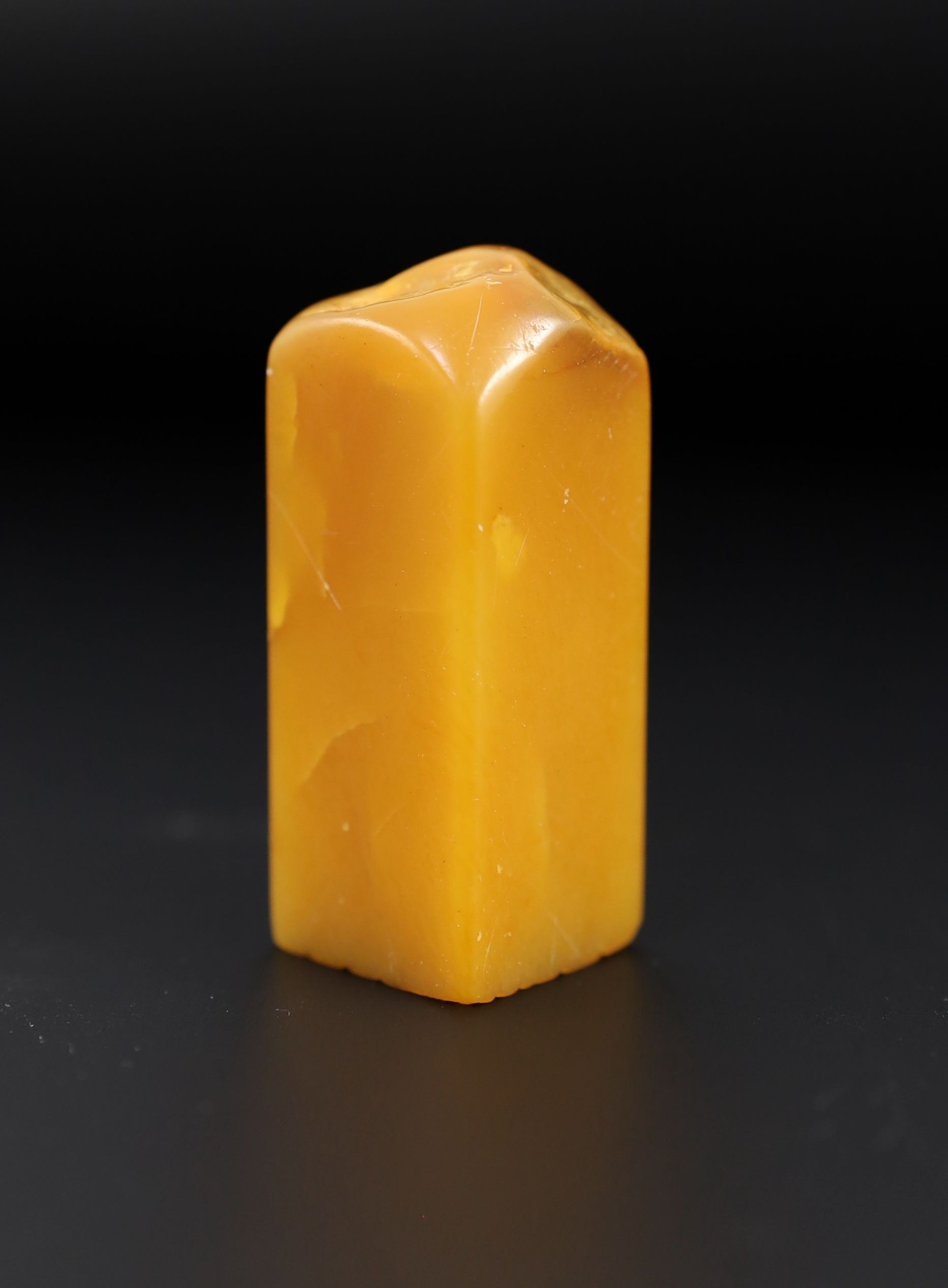 A Chinese inscribed Tianhuang stone seal, 5cm high